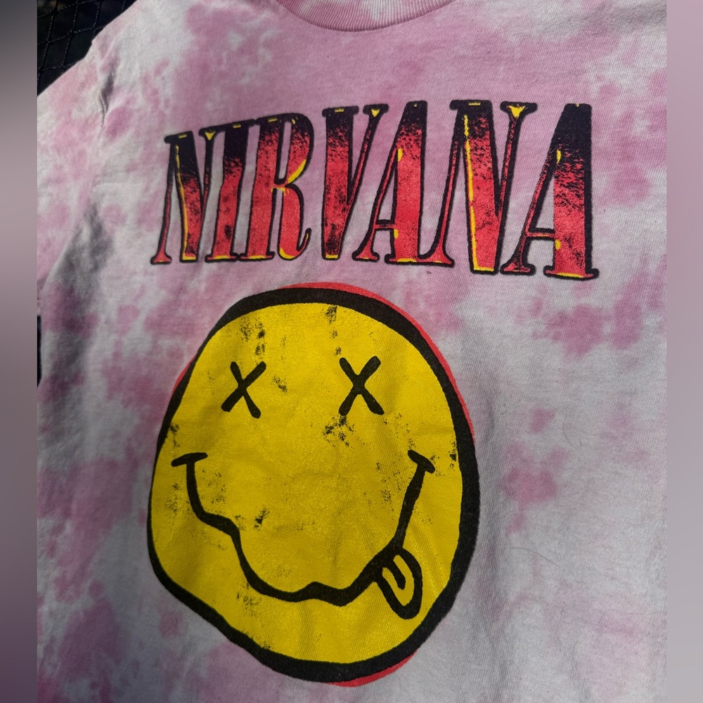 NIRVANA adults pink tie-dye graphic t-shirt with smiley face logo, unisex small - Picture 3 of 11
